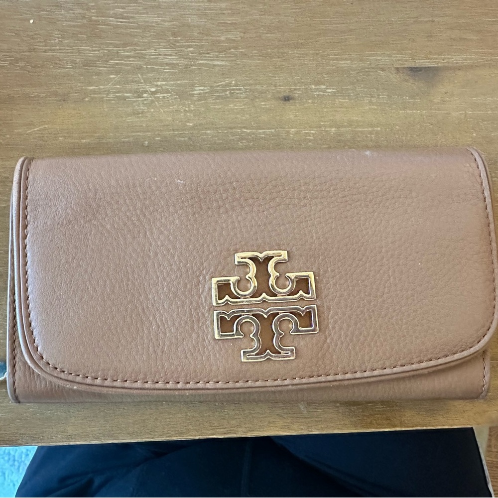 Tory Burch Brown Leather wallet